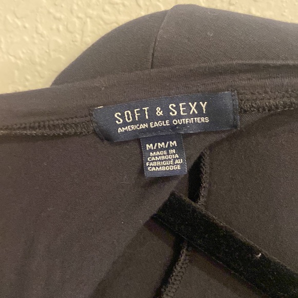 American eagle outfitters black open back top - Picture 8 of 8